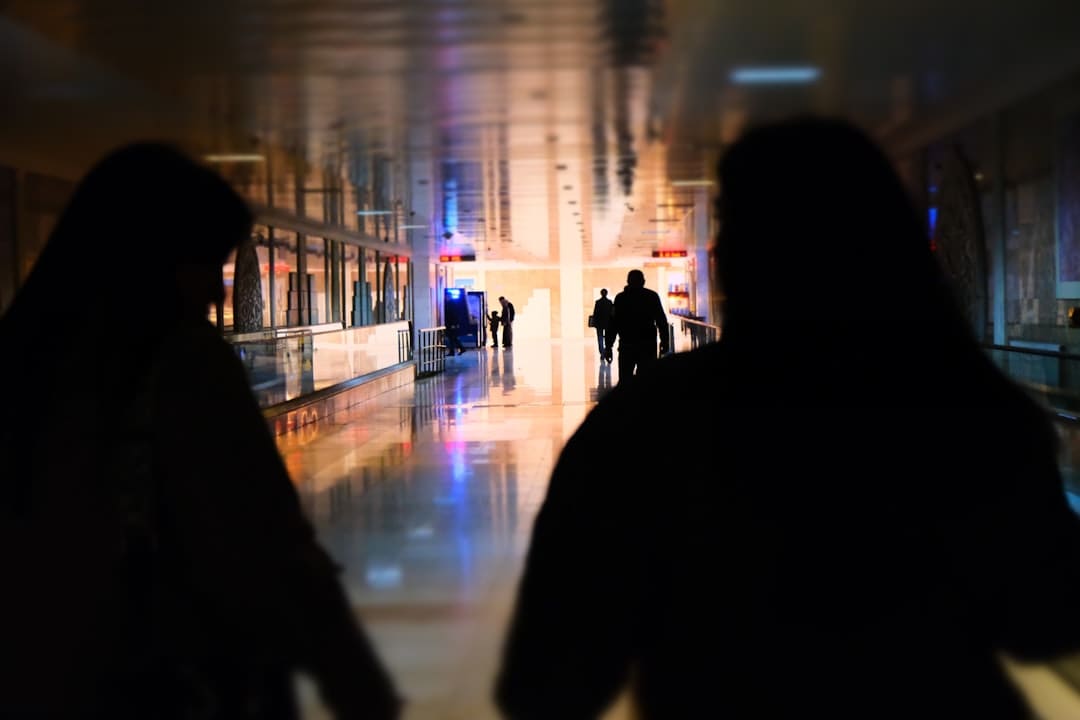 湖北襄阳网警:一男子发布诋毁九三阅兵言论被行政拘留